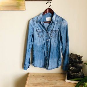 ⭐️5/$25 | FOREVER 21 | Denim Long-sleeve Button-up